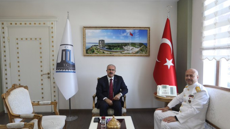 Çanakkale Boğaz ve Garnizon Komutanı Tuğamiral Mustafa Biçen'den Ziyaret