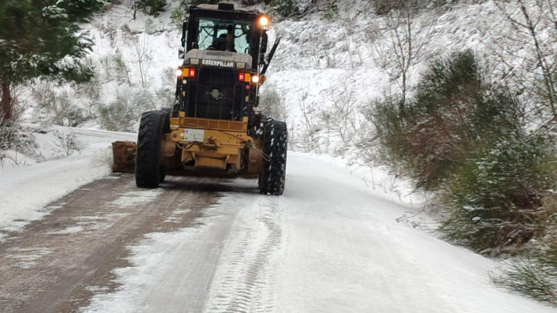 Biga'da Yolları Kapalı Köylerin Yol Açma Çalışması