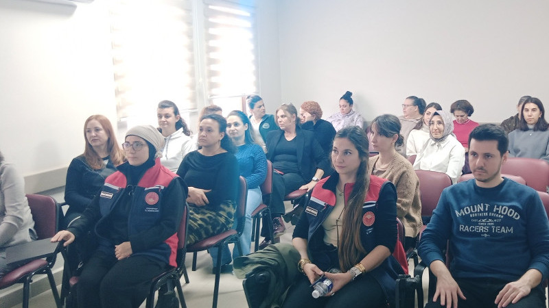 Gelibolu'da Kahverengi Kokarca ile Mücadele Eğitimleri 