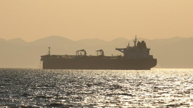 Çanakkale Boğazı'nda gemi arızası: Transit geçişler durduruldu