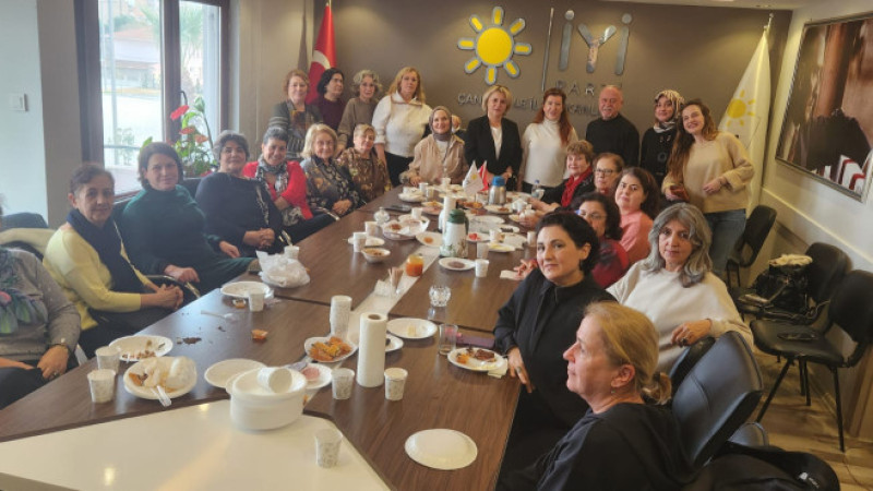 İYİ Partili Kadınlar Çanakkale’de Kahvaltıda Buluştu