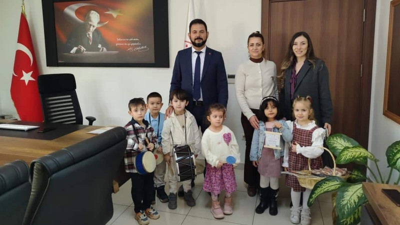 Emine Şemsi Üstek Kızılay Anaokulu öğretmen ve öğrencilerinden ziyaret