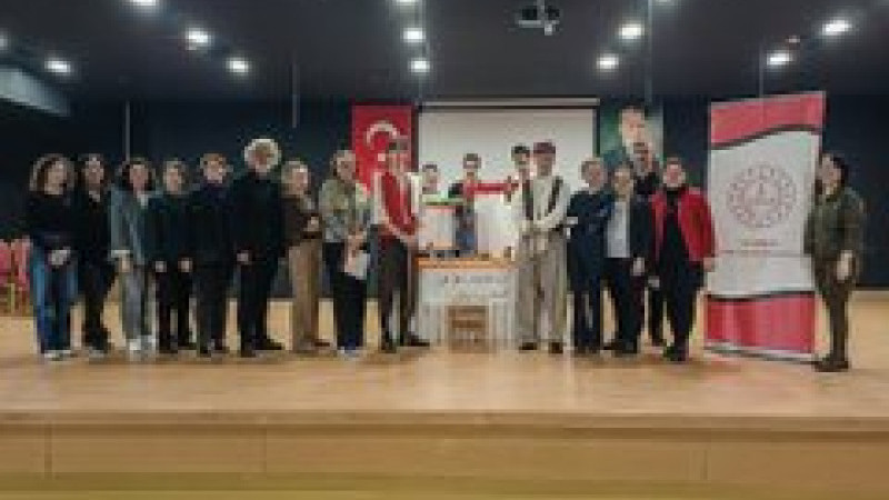 Karagöz ve Hacivat Hayal Perdesinde Merkez ilçe okulları arasında yarışma