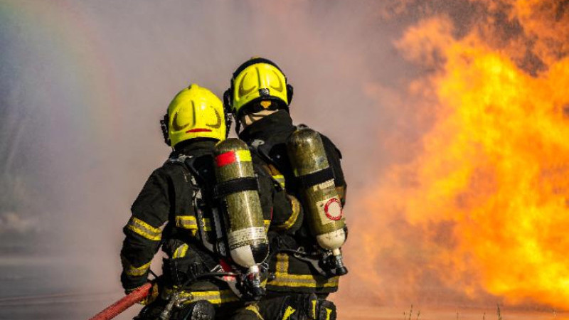 Bayramiç'te korkutan otel yangını