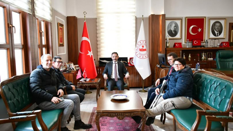 Engelliler Derneğinden Biga Kaymakamına Ziyaret