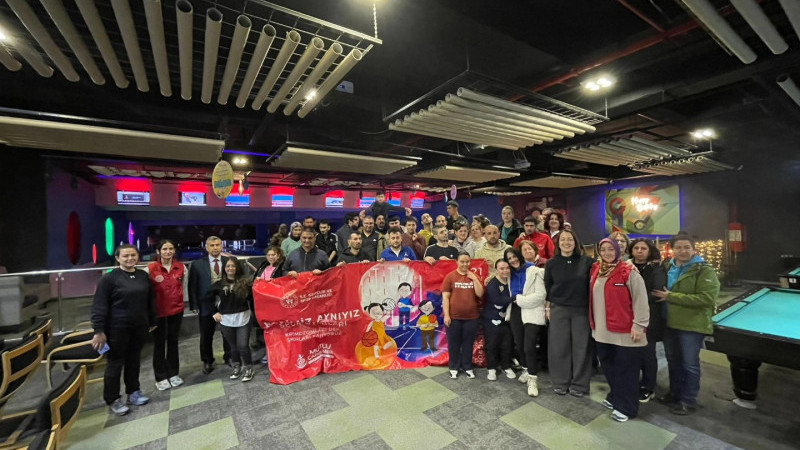 Dünya Down Sendromlular Günü kapsamında bowling etkinliği 
