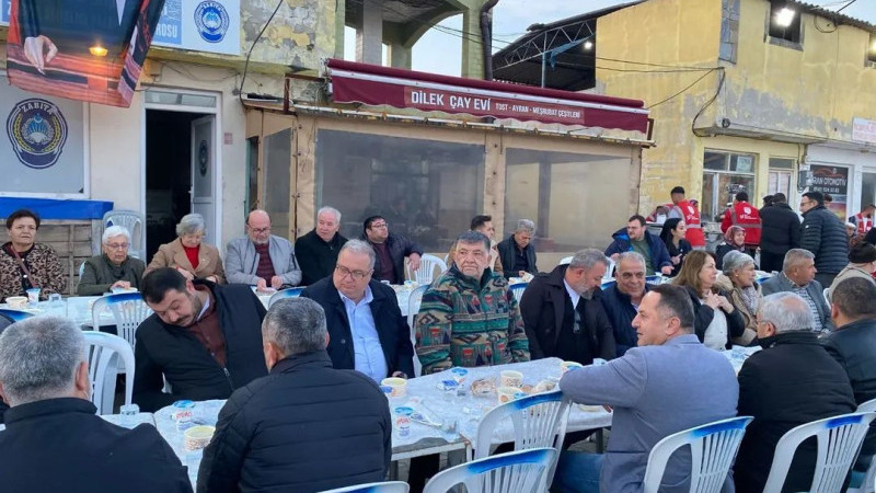 CHP'den Ayvacık'ta Kitlesel İftar