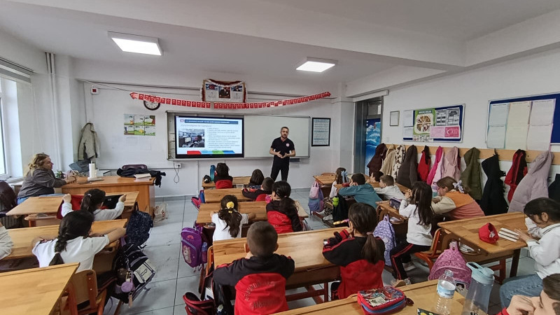 Arıburun İlkokulu öğrencilerine 112 Kullanma Eğitimi