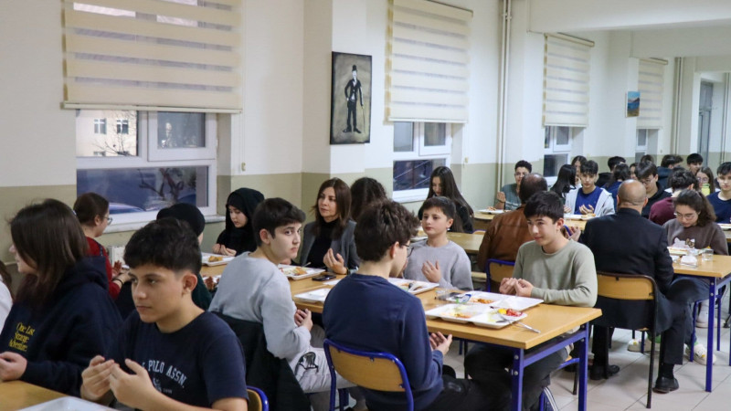 Çanakkale Fen Lisesi Pansiyonu'nda İftar
