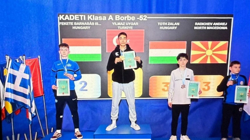 Çanakkale Sosyal Bilimler Lisesi öğrencisi Karetede Birinci Oldu