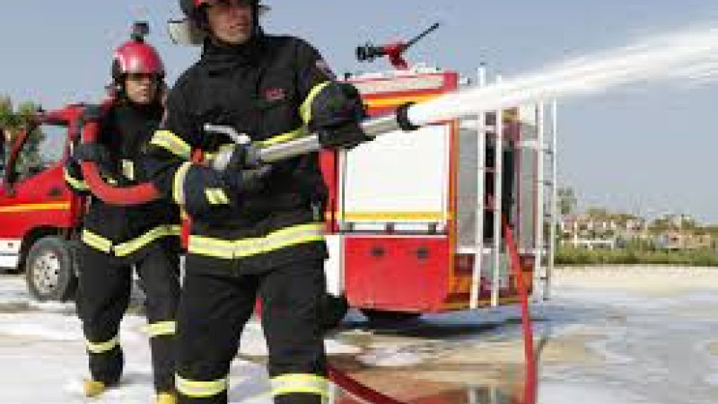 Gelibolu'da bir apartmanda yangın çıktı