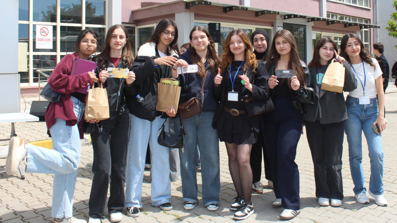Halkla İlişkiler Öğrencilerinden “Sağlıklı Yaşam ve İlk Yardım” Seferberliği Projesi