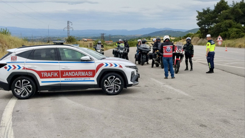 Çanakkale'de İl Jandarma Komutanlığı'ndan Trafik Kontrolü
