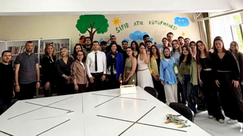 ÇOMÜ'lü Gönüllülerden Ağaköy’e Sıfır Atık Kütüphanesi