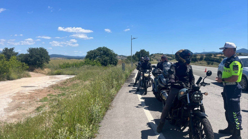 Çanakkale’de Trafik Jandarması’ndan Motosikletlere Sıkı Denetim