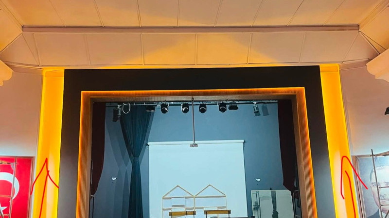 Gelibolu Konferans Salonunda Modernizasyon Çalışmaları Devam Ediyor