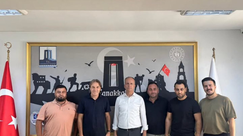 Ezinespor heyetinden Gençlik ve Spor İl Müdürlüğü’ne ziyaret