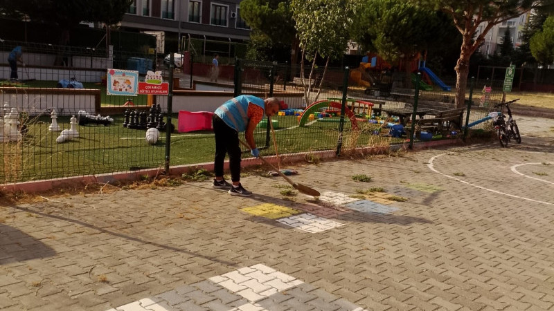 Çanakkale Denetimli Serbestlik Yükümlülerinden Ali Ağaoğlu Anaokulu’nda Bakım ve Temizlik Çalışması