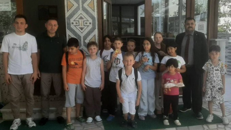 Bayramiç’te Yörüklerden çocuklara gönül sofrası