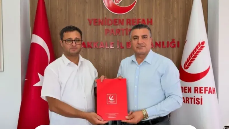 Gelecek Partisi'nin Ezine ilçe başkanı Yeniden Refah Partisi'ne geçti