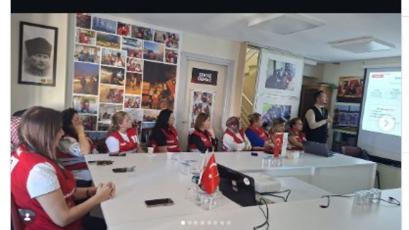 Kızılay Kadın'dan ,Aile Sofralarında Güvenli Gıda Semineri