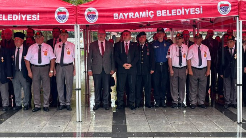 BAYRAMİÇ'İN DÜŞMAN İŞGALİNDEN KURTULUŞUNUN 104. YIL DÖNÜMÜ KUTLANDI